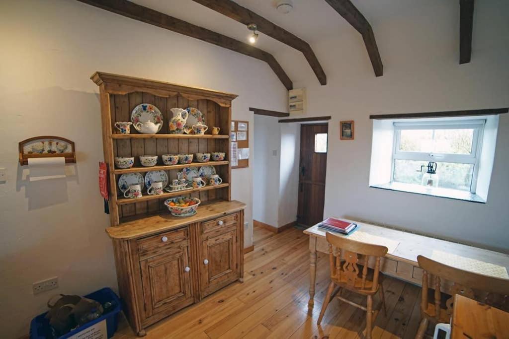 Red Stonecutters Cottage, Doolin Carrowauff المظهر الخارجي الصورة