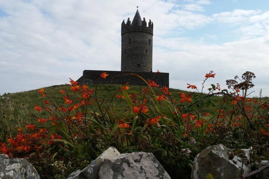 Red Stonecutters Cottage, Doolin Carrowauff المظهر الخارجي الصورة